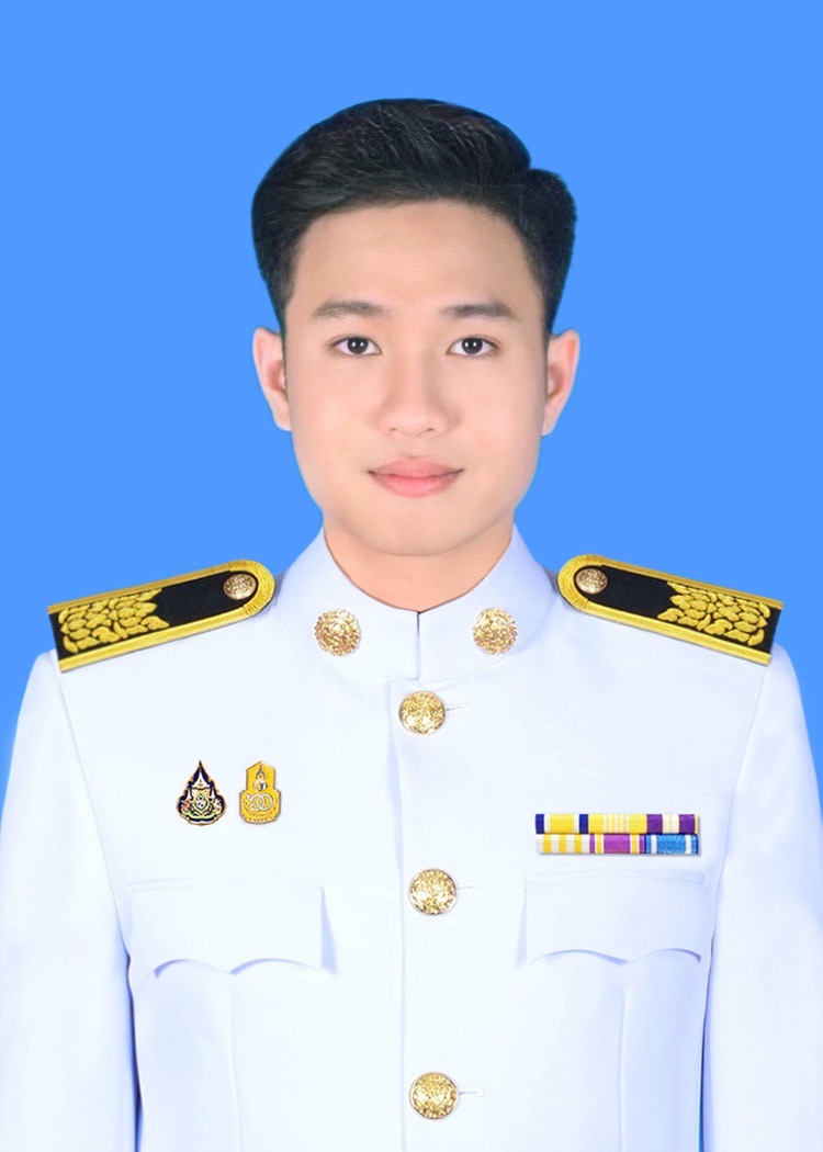 นายปารเมศ ศรีสุราช